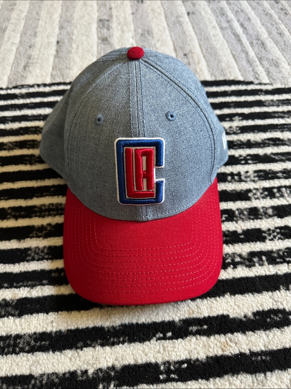 La clipper Cap with Team Logo. 9forty new era